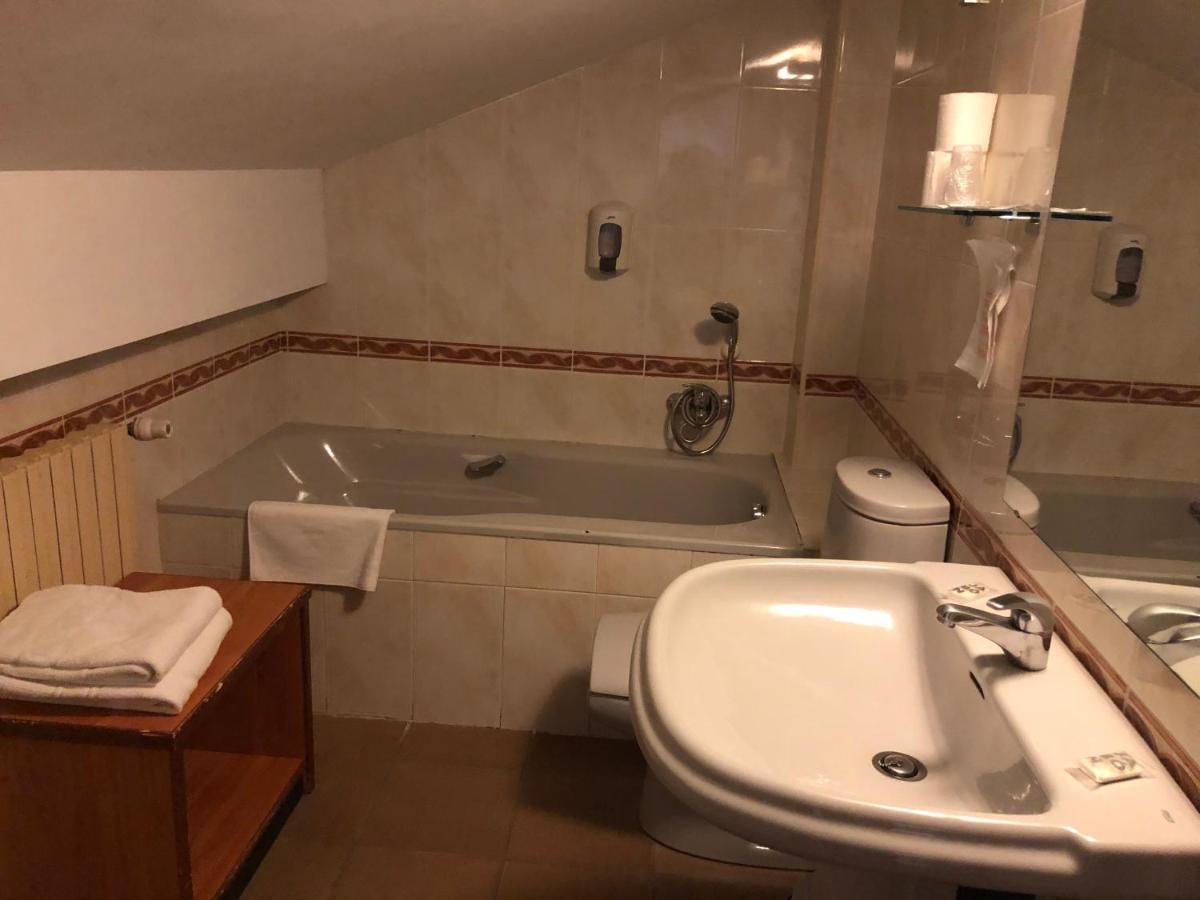 Hotel Refugi Dels Isards El El Pas de la Casa Buitenkant foto